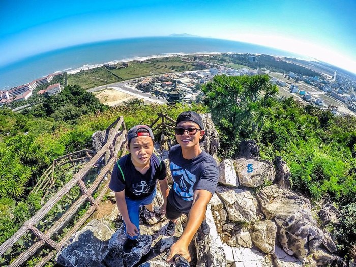 Top car rental service from Phan Thiet to Da Nang one way [0902802007]